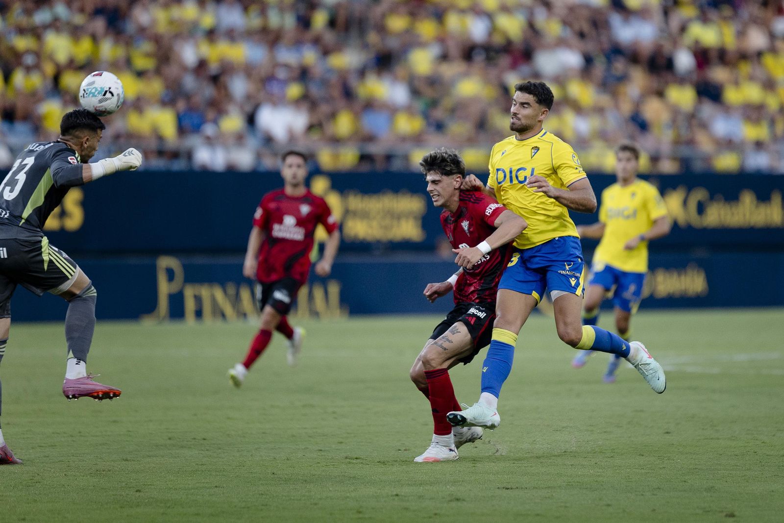 Búscate en las imágenes del primer partido del Cádiz CF- Mirandés