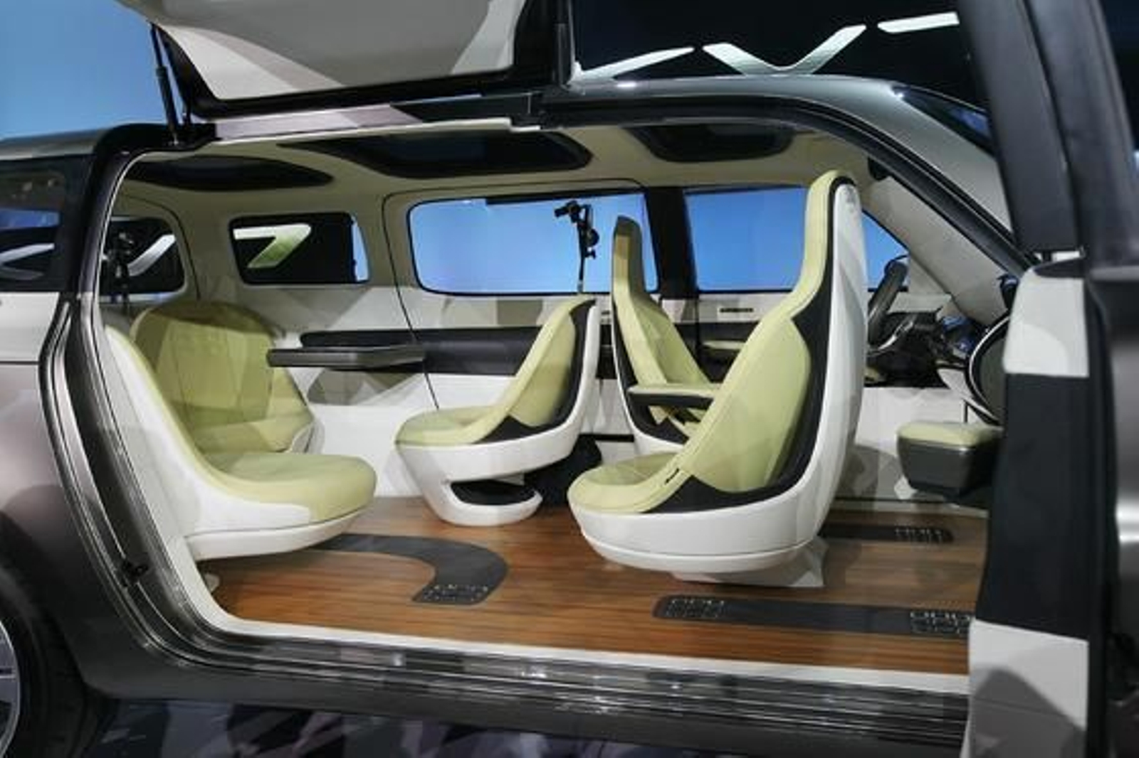Presentación de los diferentes modelos de coches en el Salón de Detroit.

Foto: AFP/ Reuters