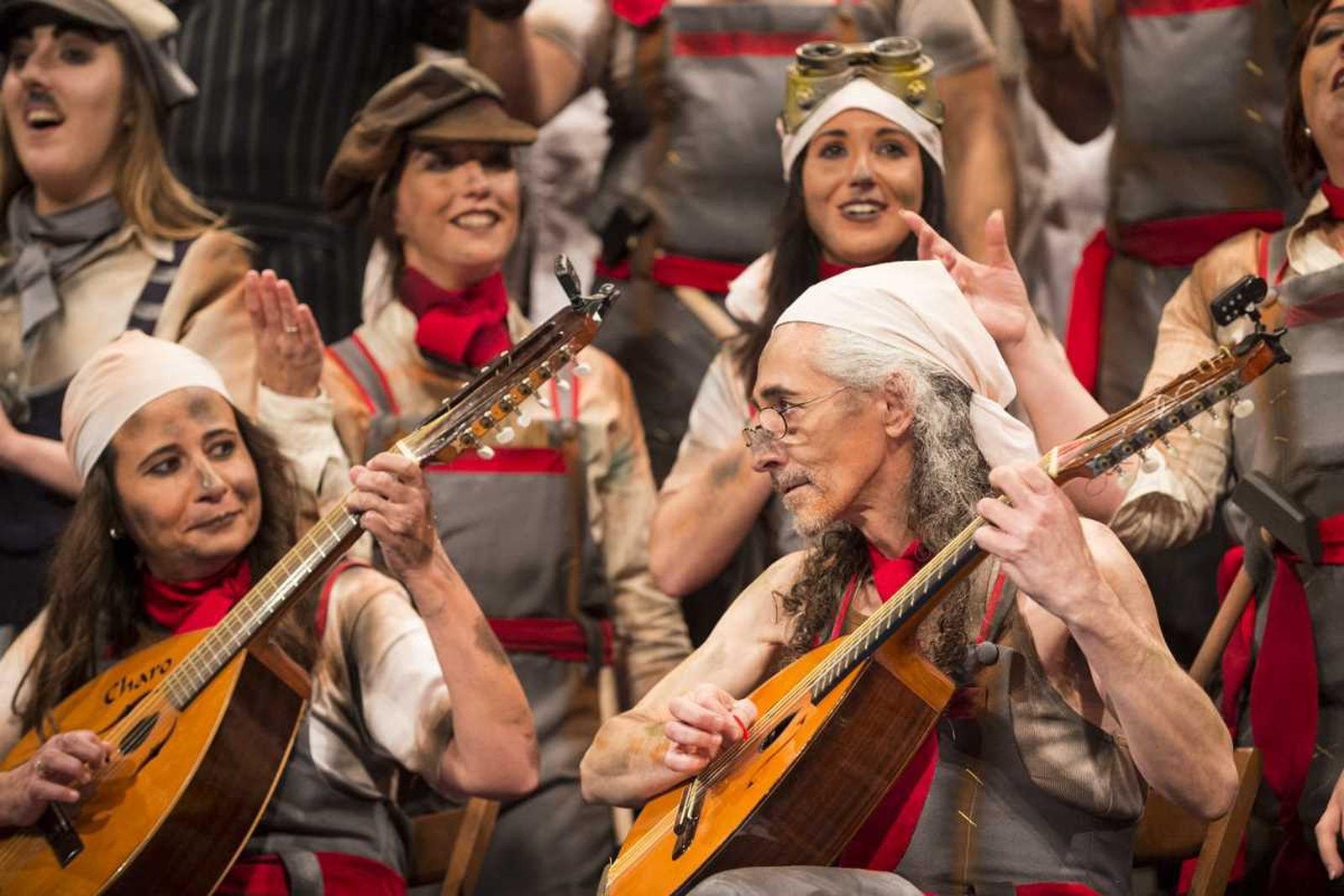 Las imágenes de la decimoséptima función clasificatoria