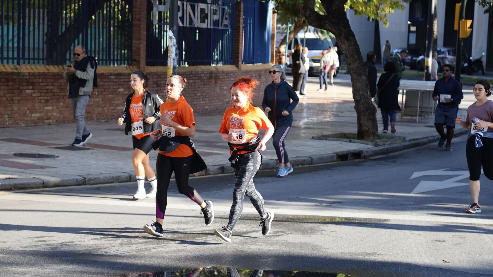 Búscate en las fotos de la Carrera de la Prensa en Málaga