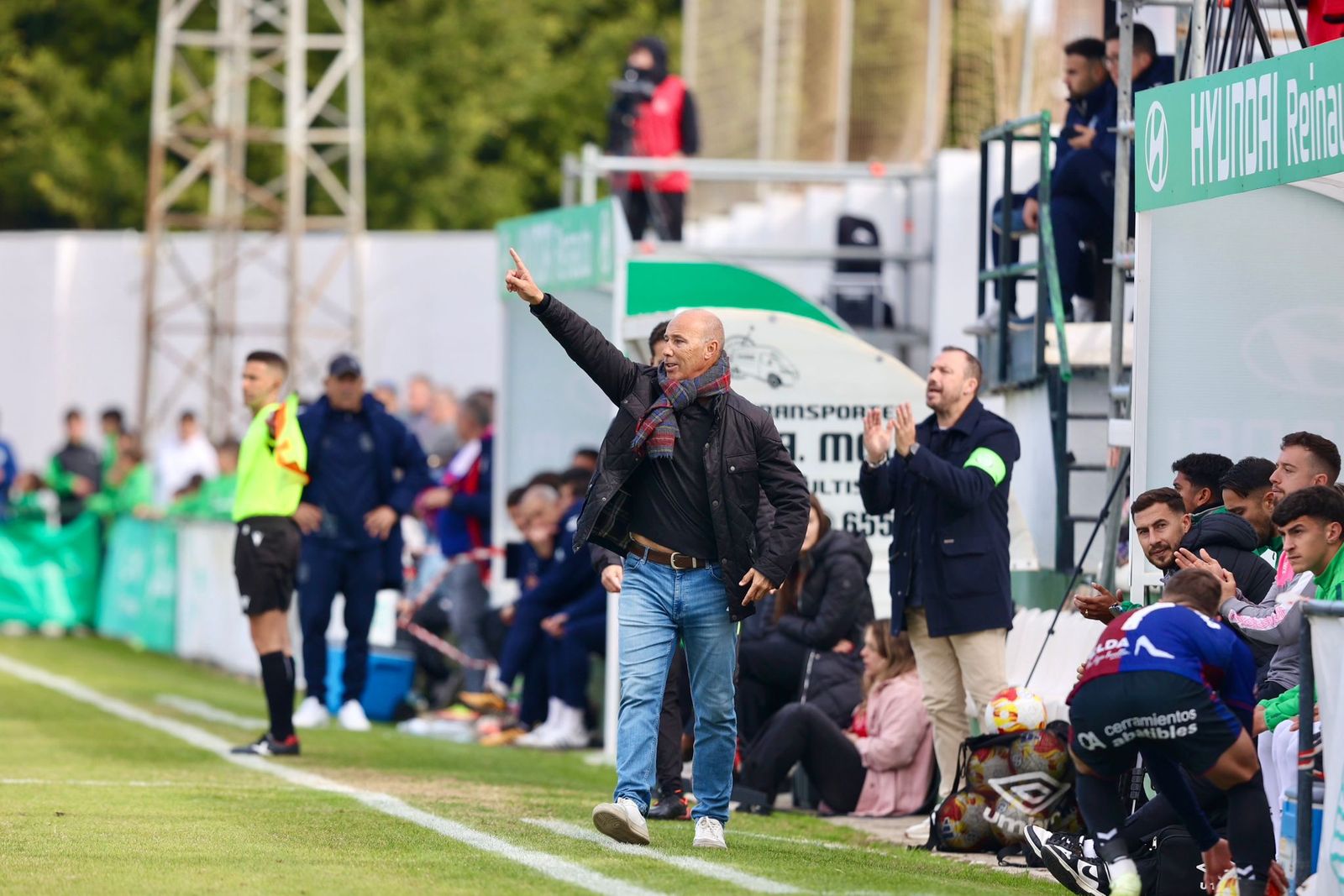 El Juventud de Torremolinos, en inferioridad, rescata un punto ante el Eldense (1-1)