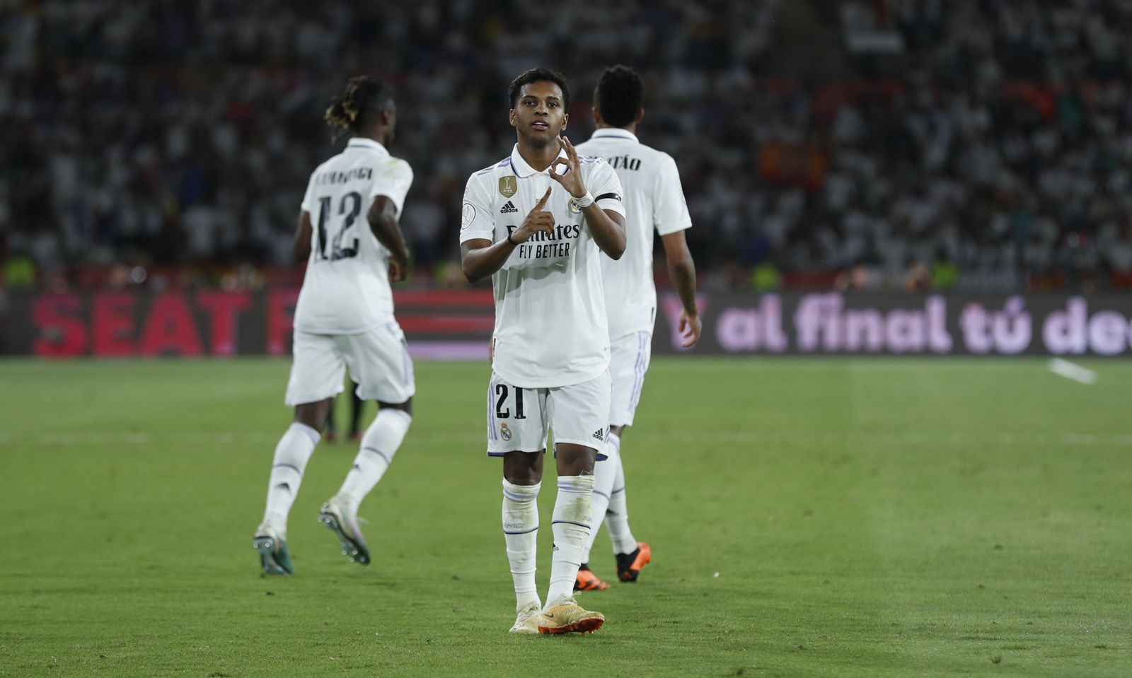 Rodrygo hace un gesto tras uno de sus goles.