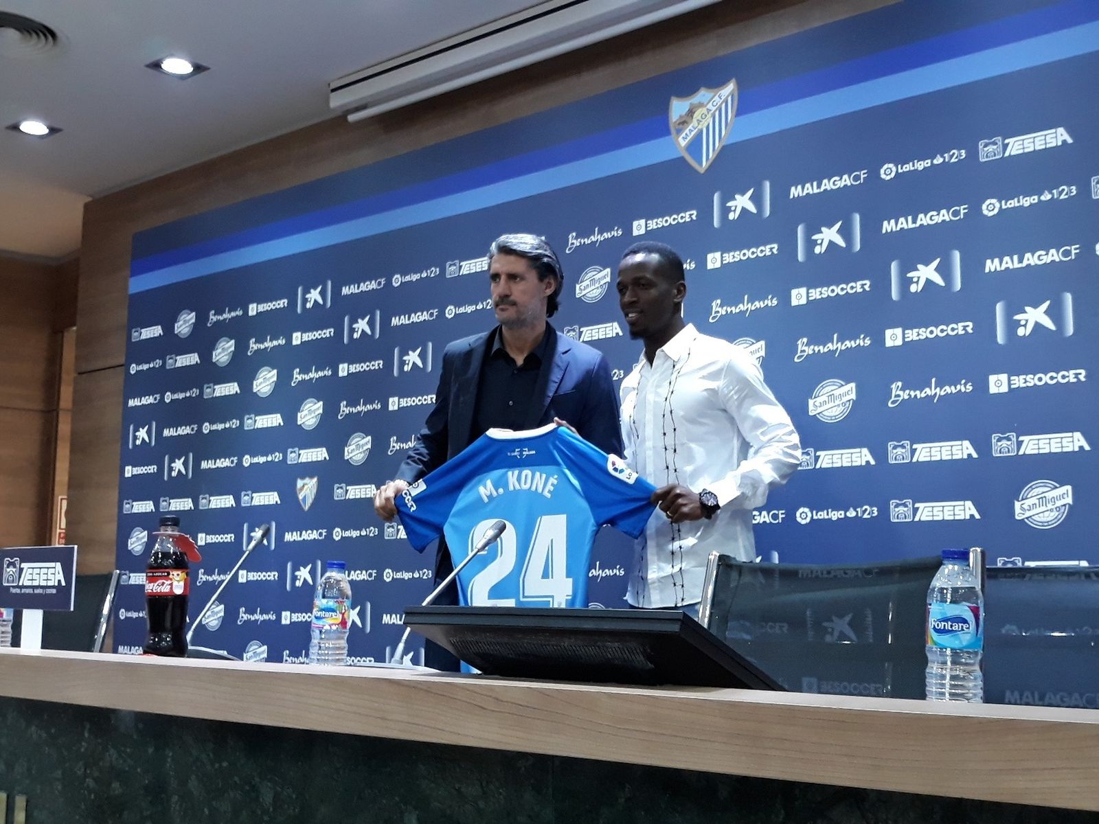 Caminero echa balones fuera con el límite salarial