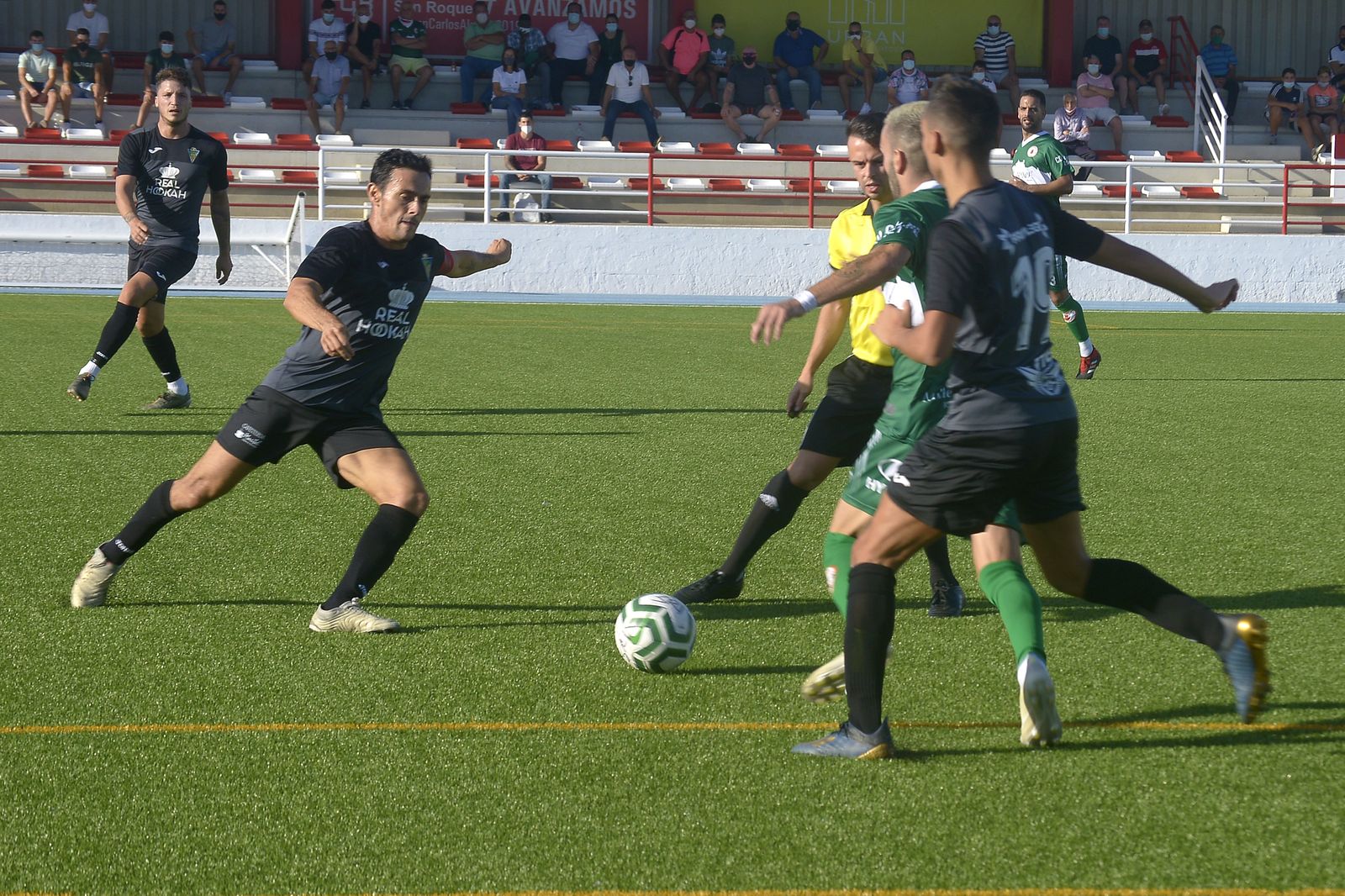 Fotos del partido entre UD San Roque y San Bernardo
