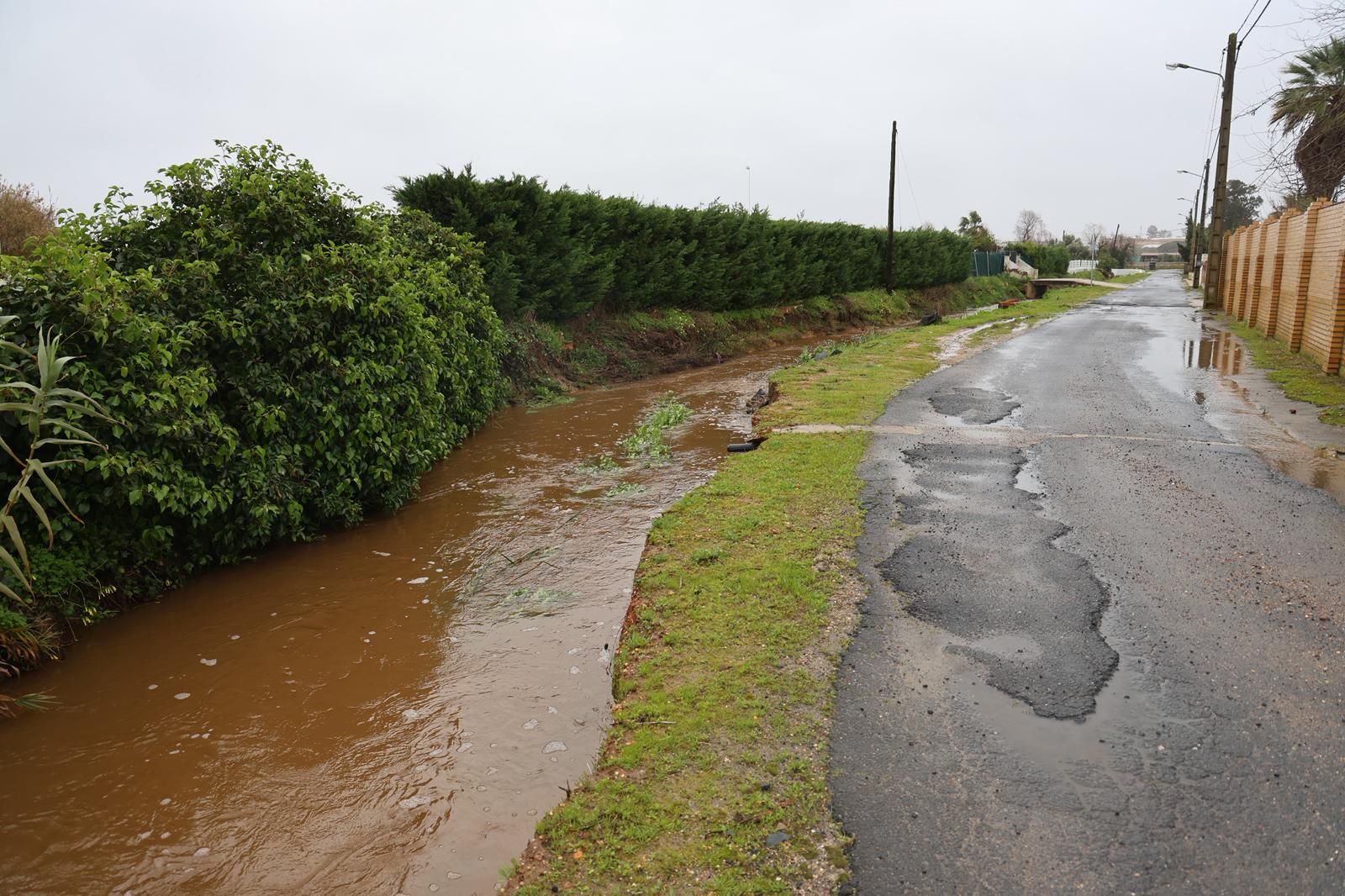 Fotografías de El Portil y El Rincón, donde los vecinos han sido desalojados por la borrasca Leonardo