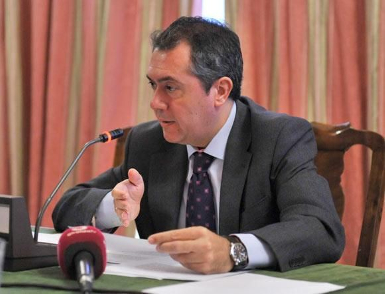 El PSOE califica de "experimento" el nuevo Plan Centro