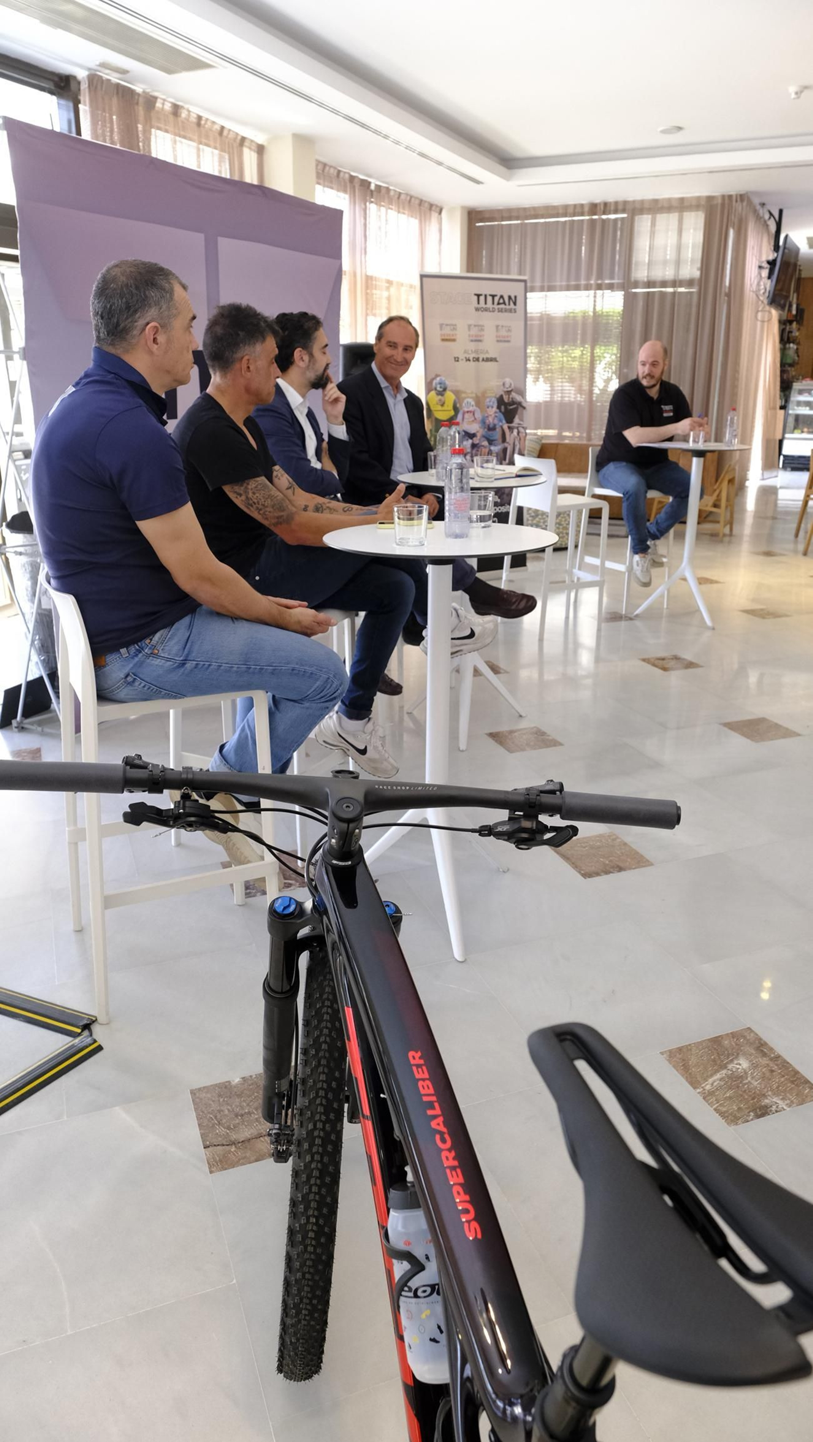 Imágenes de la presentación del Stage Titan World Series, en Almería