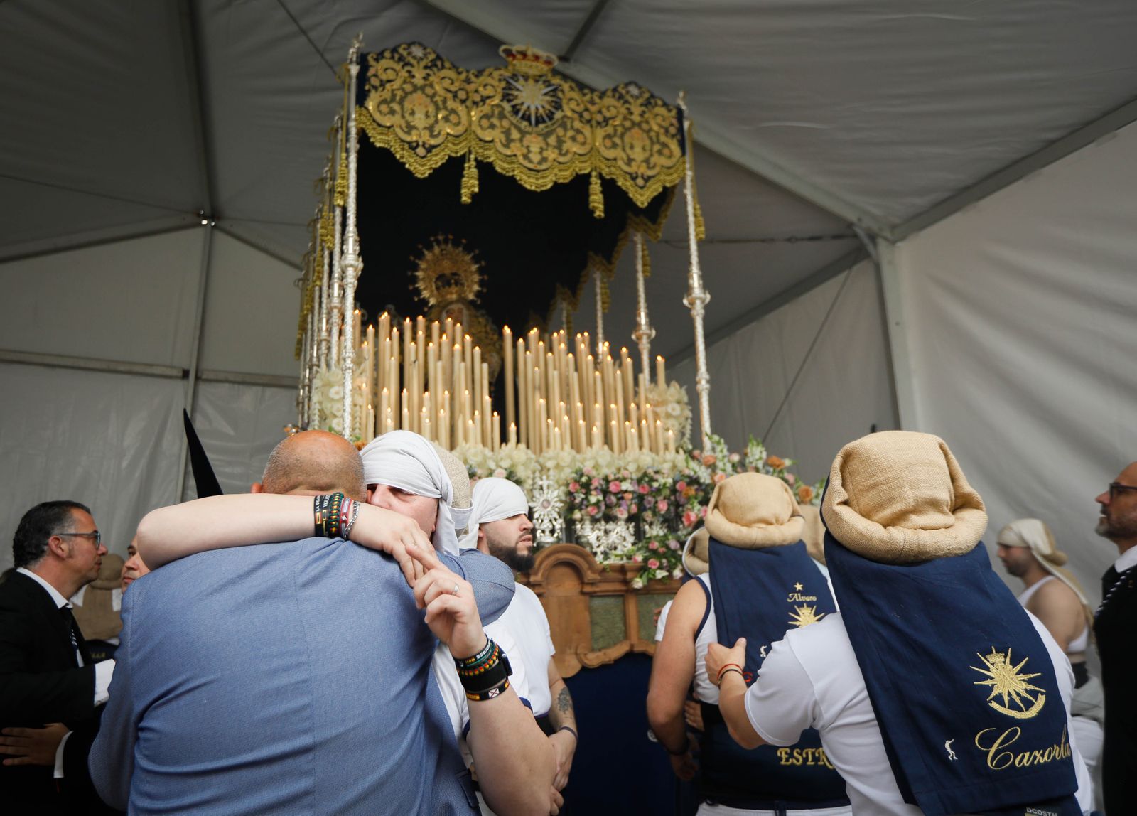Mira como la cena sale a las calles de Almería tras las lluvias