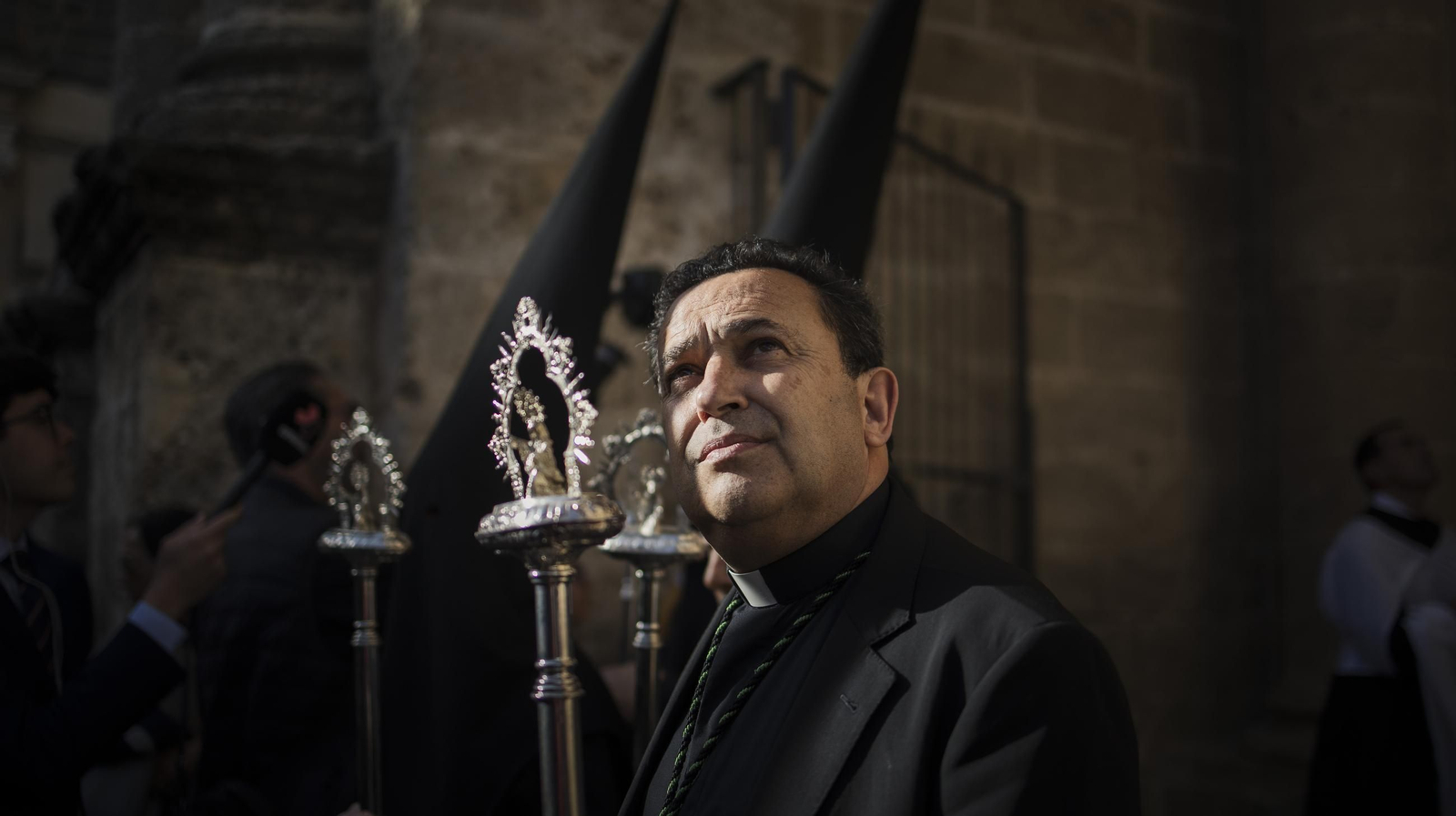 Imágenes de la Hermandad de La Vera-Cruz en el Jueves Santo de Jerez 2025