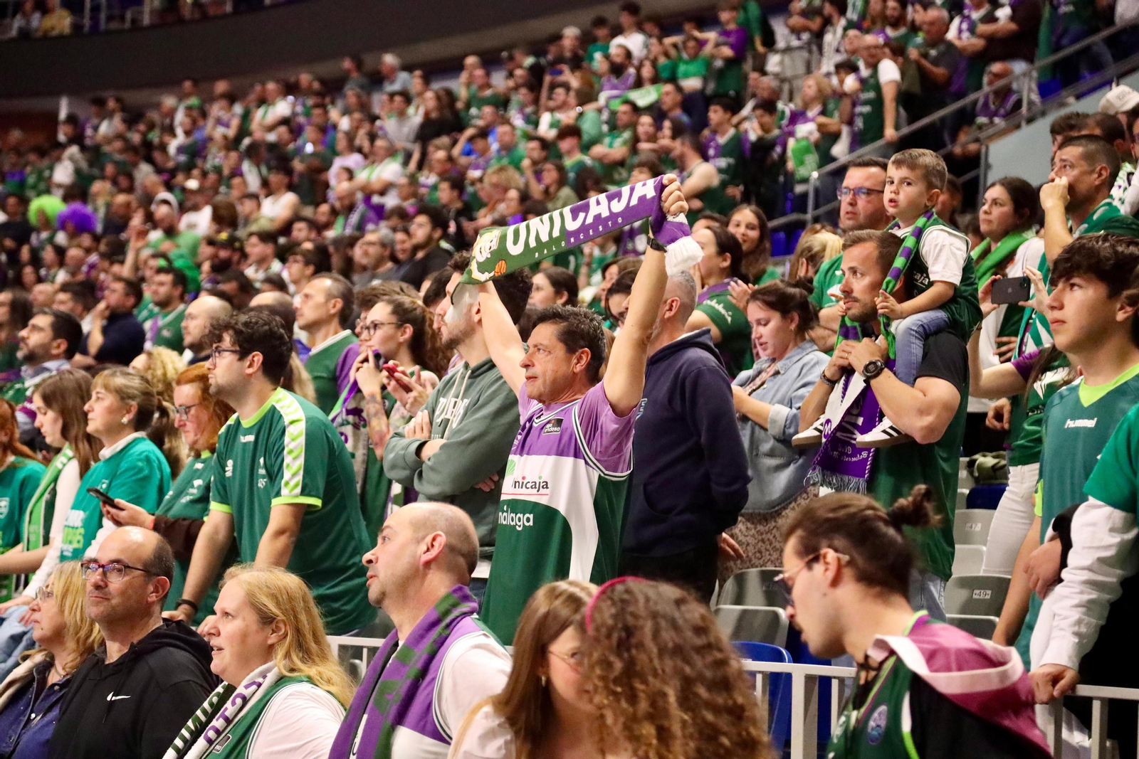 Búscate en la fiesta del Carpena tras ganar la BCL | Lenovo Tenerife - Unicaja