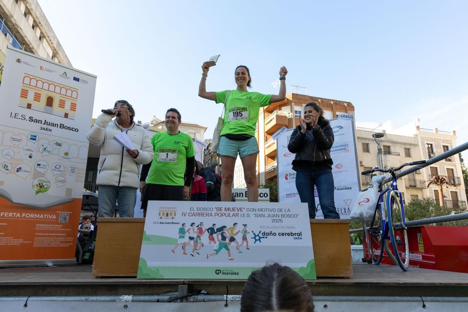 Deporte y solidaridad se unen en la IV Carrera Popular IES San Juan Bosco, en imágenes