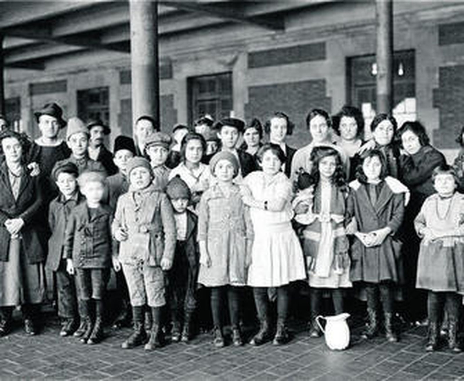 Imagen perteneciente a un archivo privado europeo de mediados del siglo pasado.