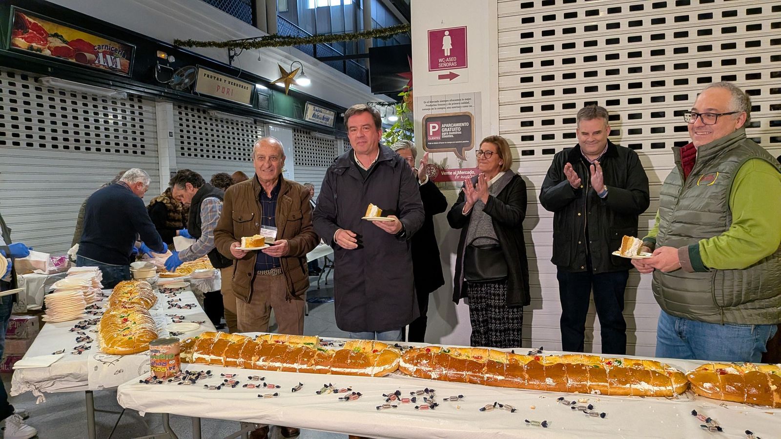 Degustación del roscón de reyes gigante en Lucena
