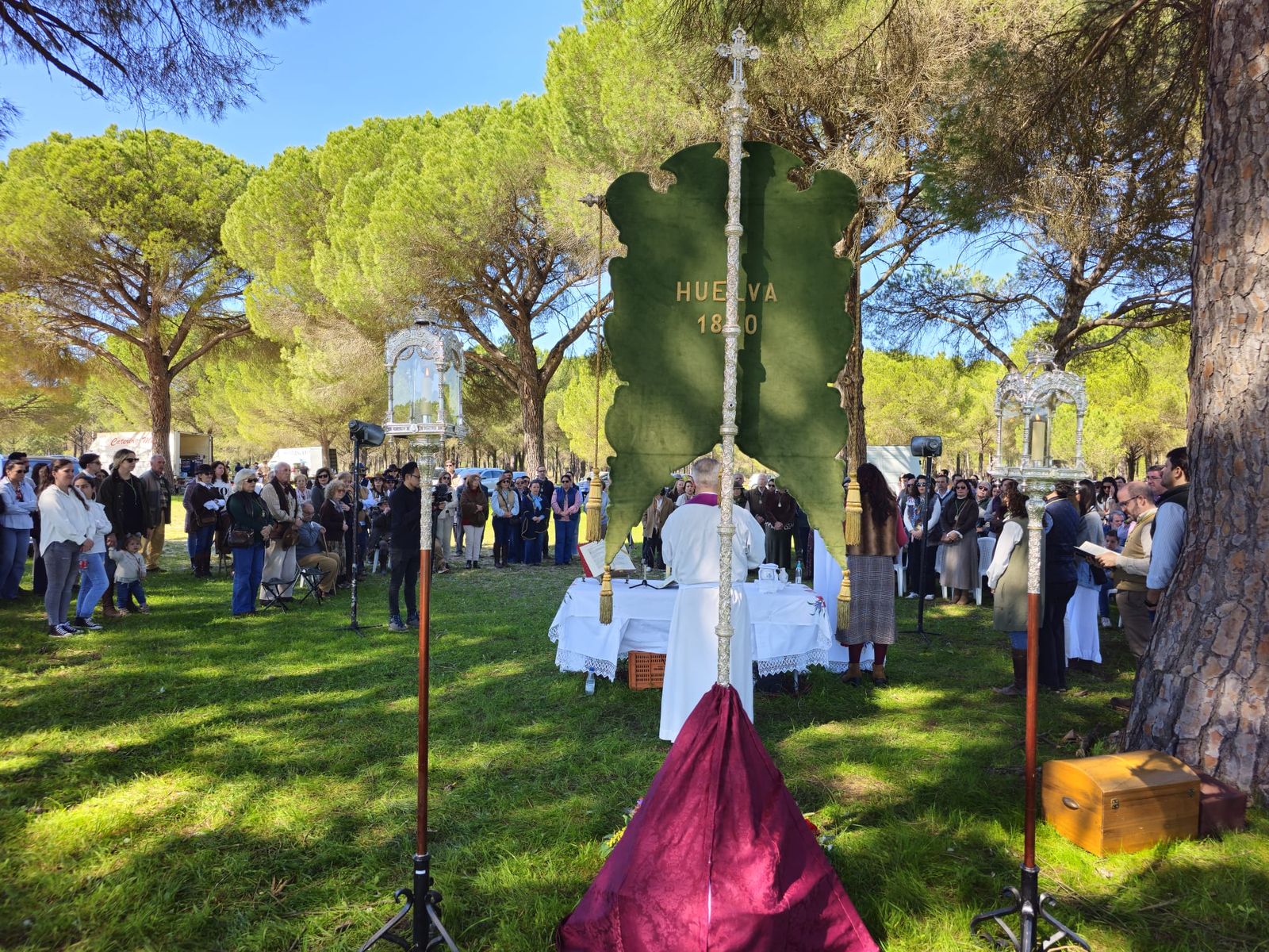 Imagen de la Hermandad de Huelva, al mediodía de este sábado.