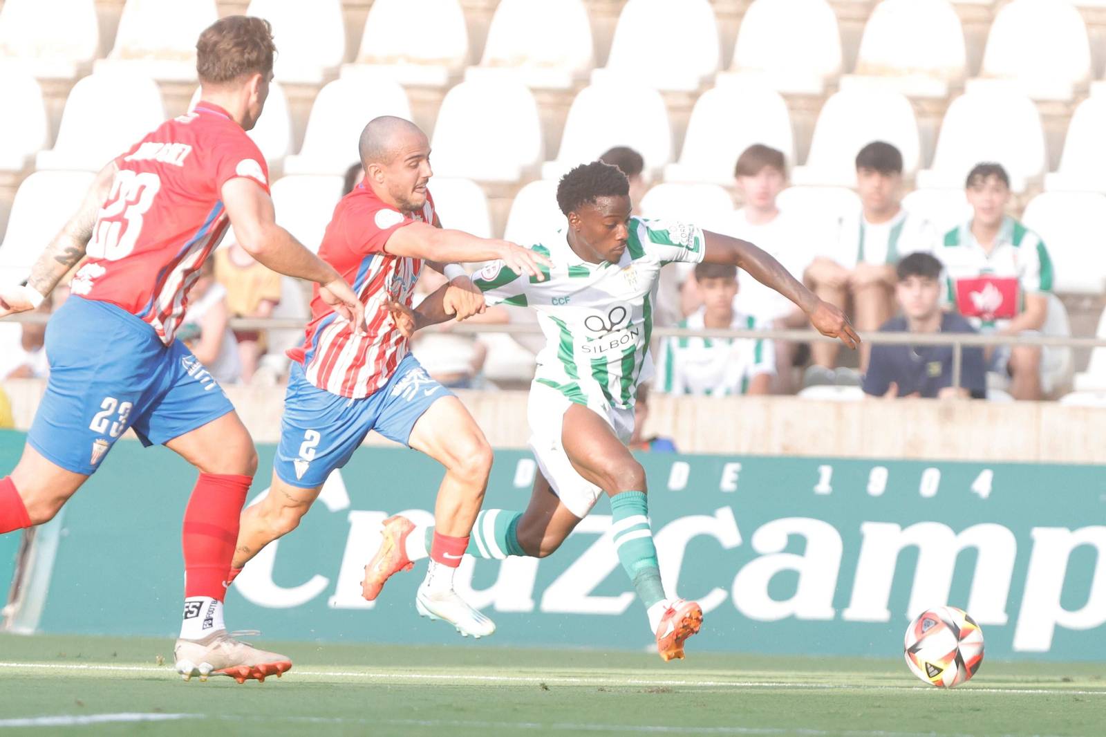 Las fotos del Córdoba-Algeciras de la última jornada de Primera Federación (1-0)