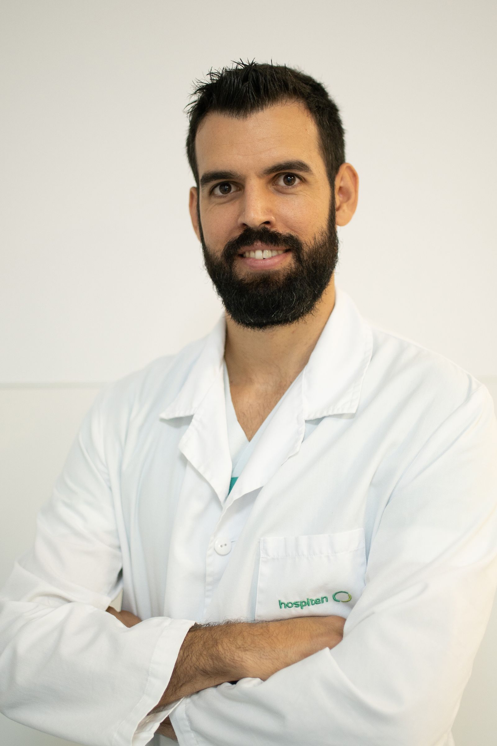 Dr. Javier Guerrero, especialista en Traumatología y Cirugía Ortopédica de Hospiten Estepona