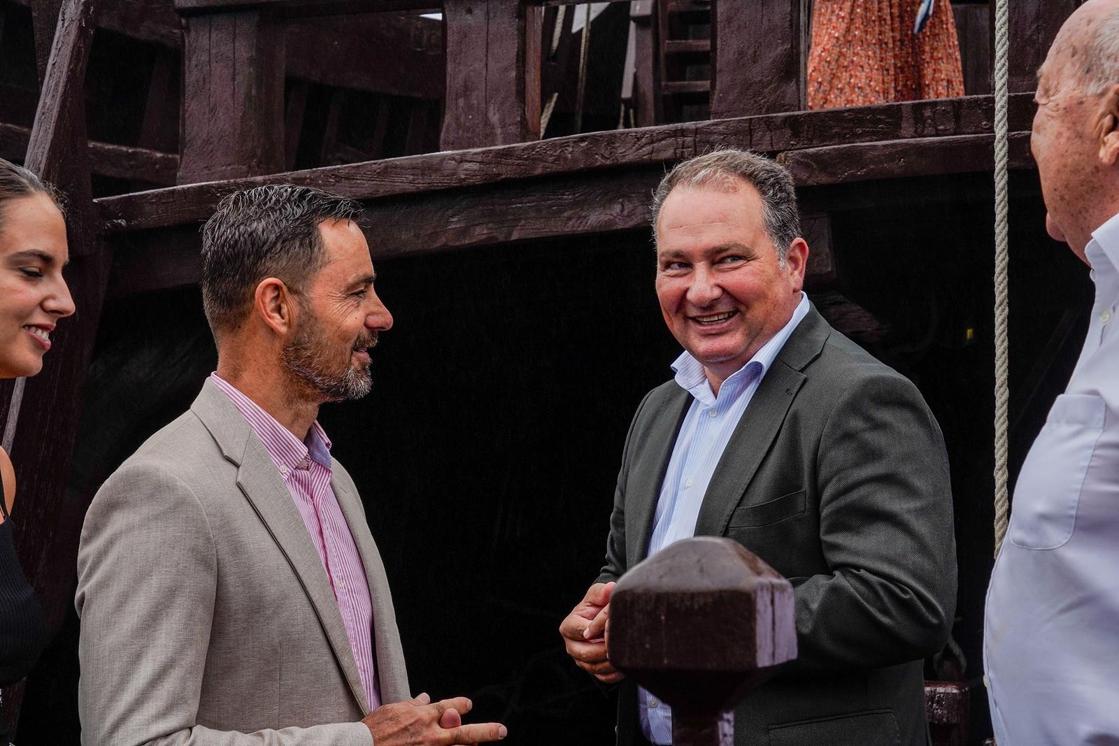 Imágenes de la visita guiada para dar a conocer las reformas realizadas en el Muelle de las Carabelas y su entorno