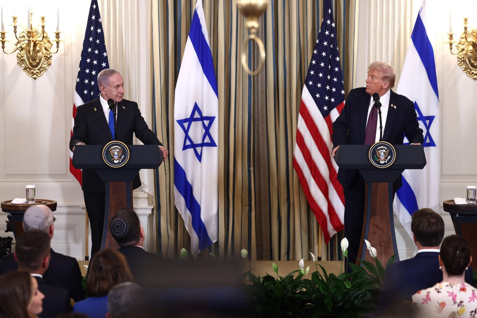 El presidente de Estados Unidos, Donald Trump, y el primer ministro de Israel, este lunes en la Casa Blanca.