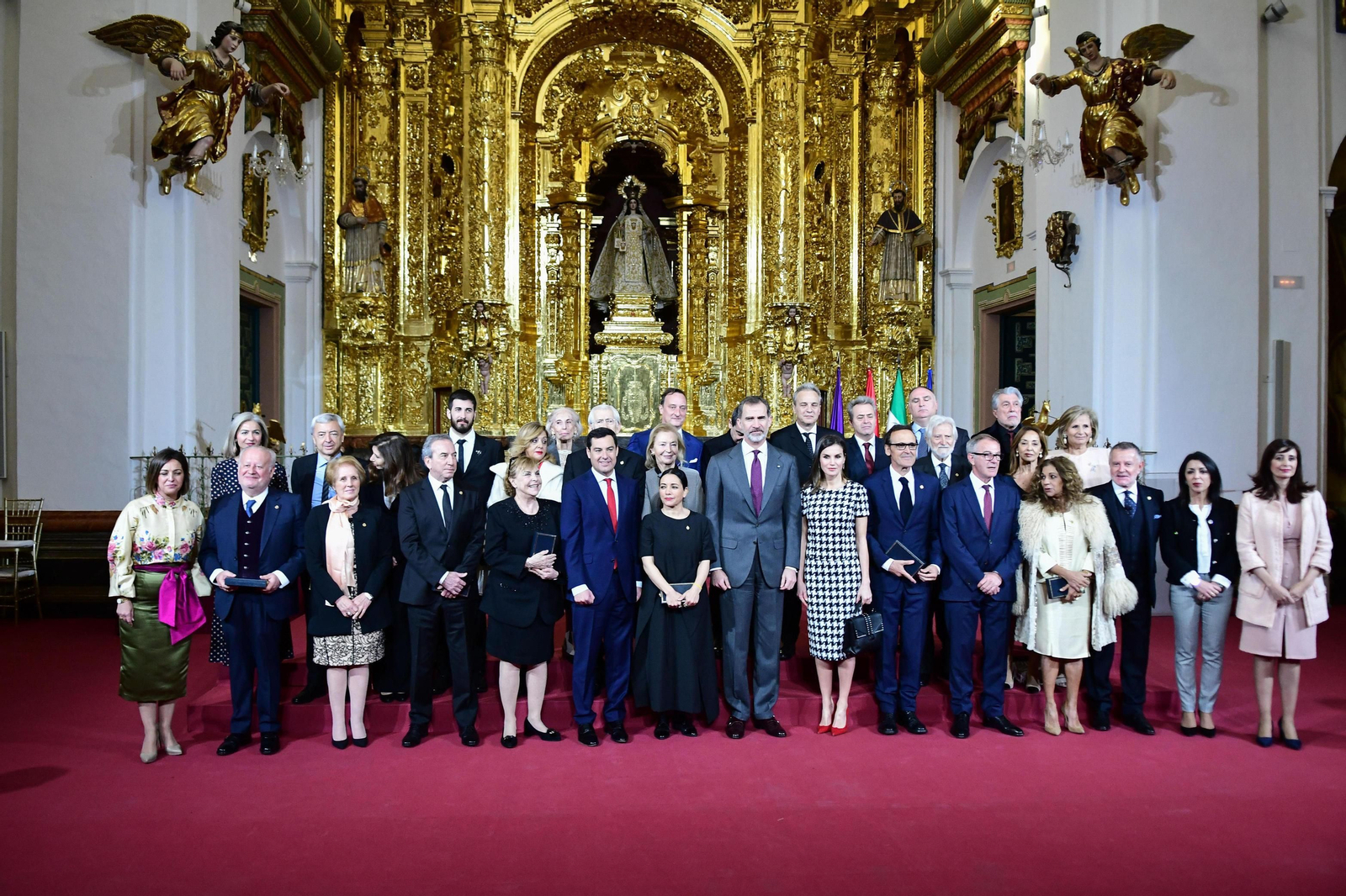 Las imágenes de la entrega de las Medallas de Oro al Mérito en las Bellas Artes entregadas en Córdoba.