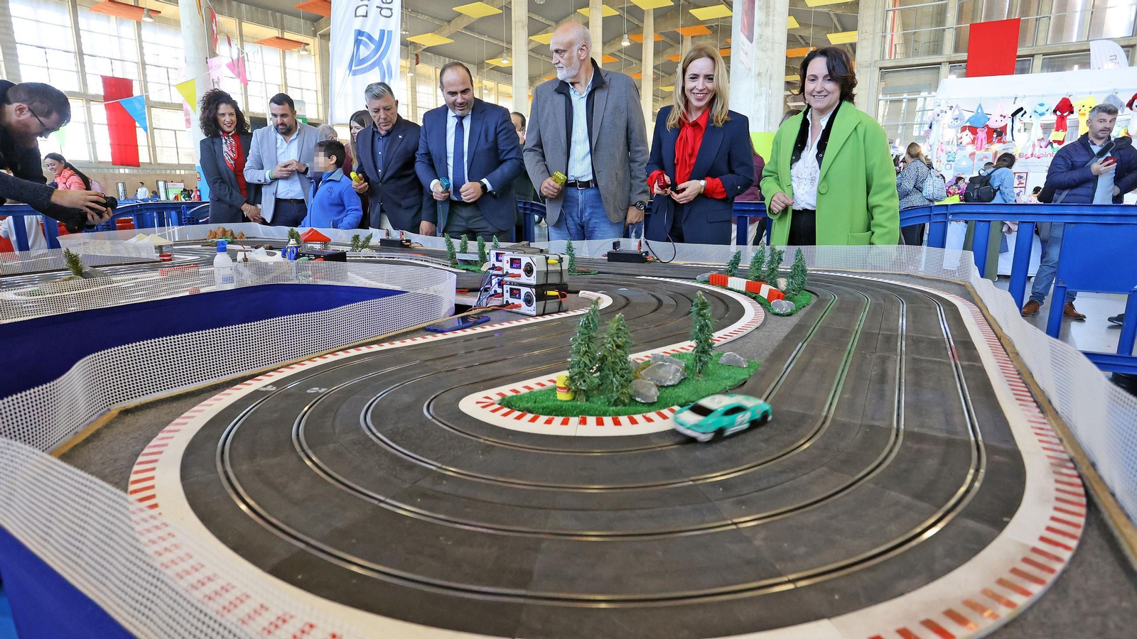 Imágenes del primer día de Juvelandia en Jerez