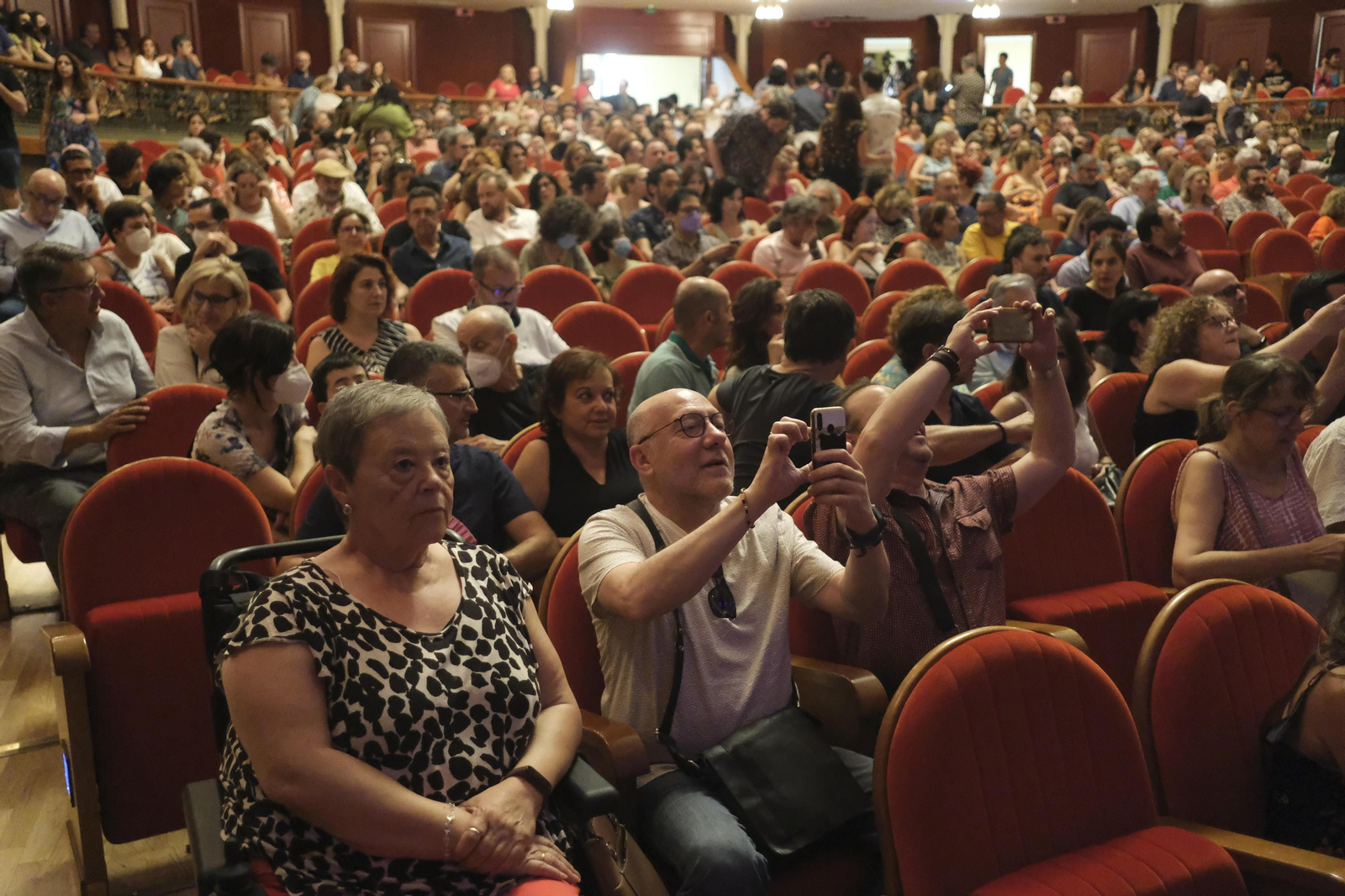 El concierto de Juan Perro en el Festival de la Guitarra, en imágenes