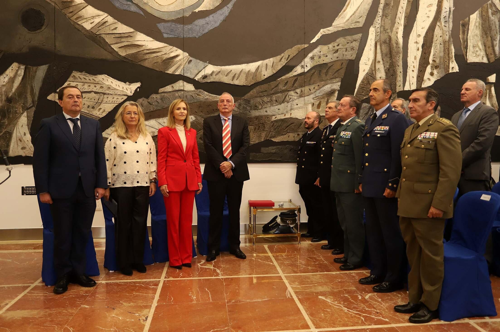 Imágenes del acto conmemorativo del 44 Aniversario de la Constitución Española y en el que se hace entrega al Real Club Recreativo de Huelva del decimotercer Premio Martín Alonso Pinzón a los Valores Constitucionales