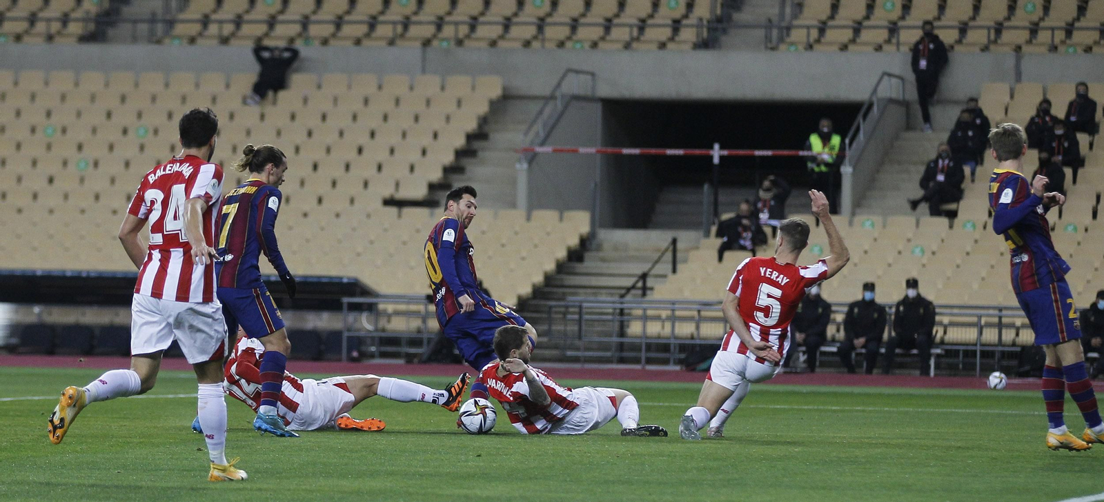 Las imágenes de la final de la Supercopa en Sevilla