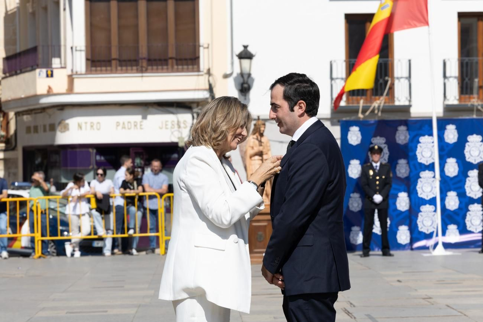 Acto por el día de la Policía Nacional, con motivo de la festividad los Santos Ángeles Custodios