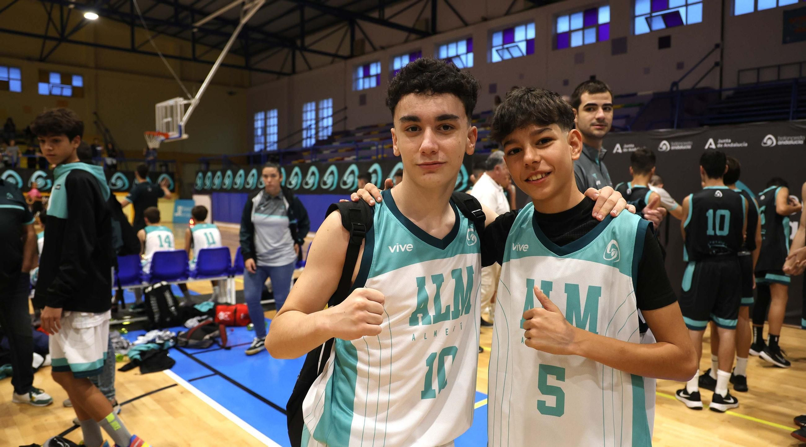 Las fotos de la primera jornada del Campeonato de Andalucía infantil masculino de baloncesto en La Línea