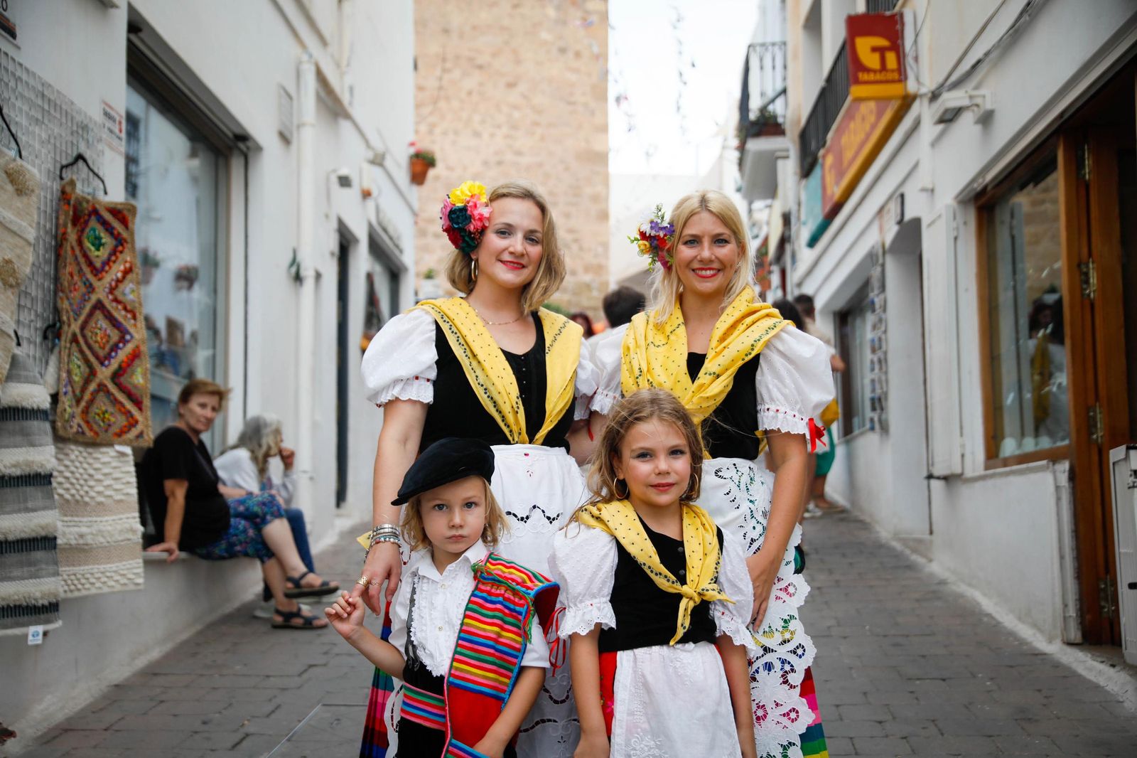 La Subida del Agua de las fiestas de Mojácar, en imágenes