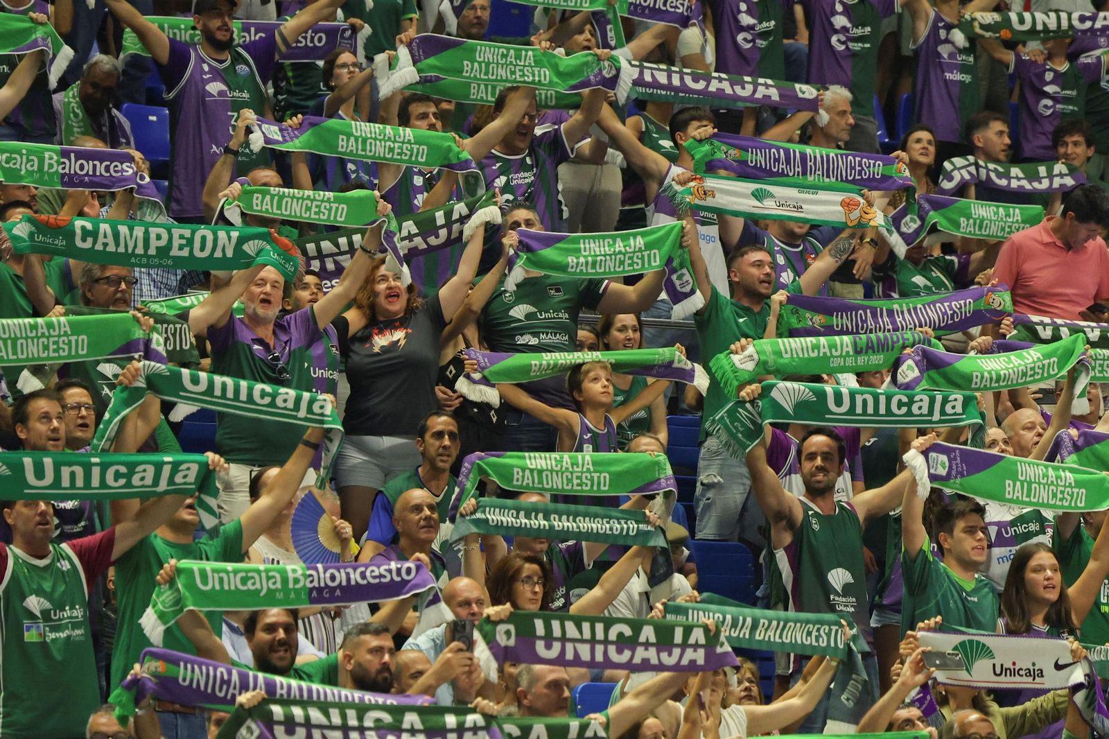 Piel de gallina con el adiós del Carpena al Unicaja