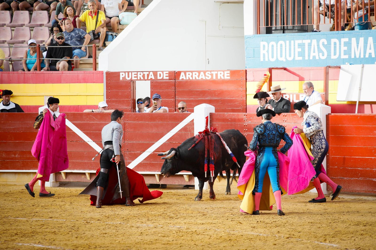 Imágenes de la corrida de toros en Roquetas de Mar