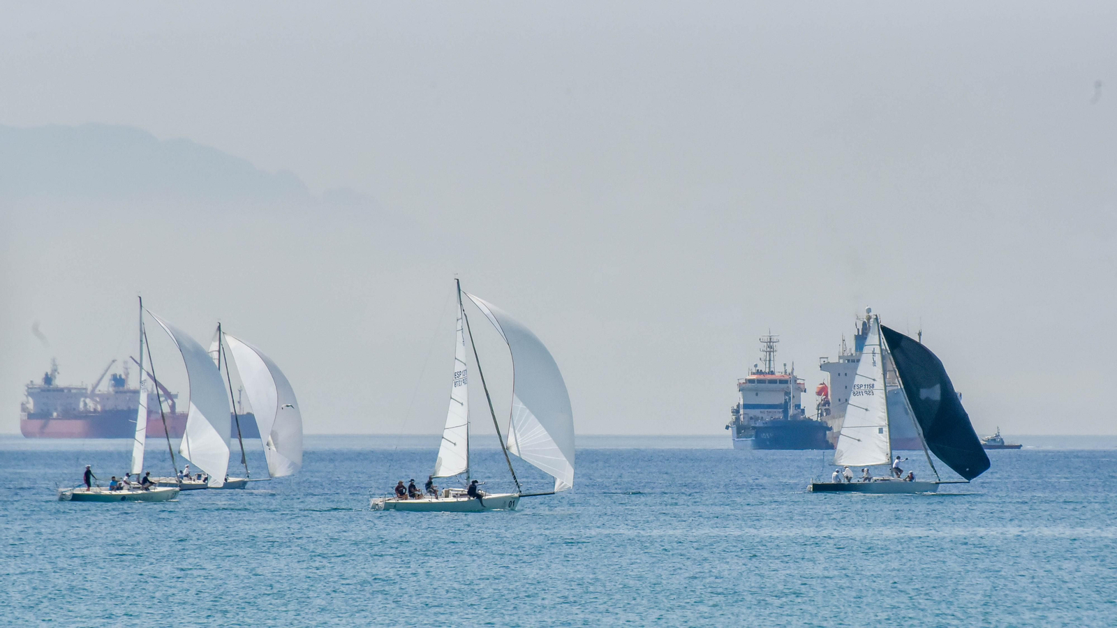 Las fotosde la segunda jornada del Campeonato de Andalucía de vela J/80 en La Línea