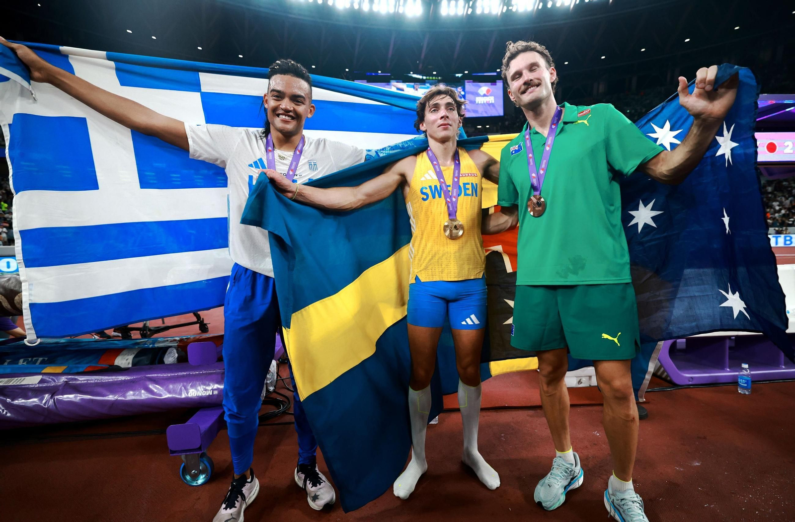 Las fotos del récord mundial de Duplantis y del resto de la jornada