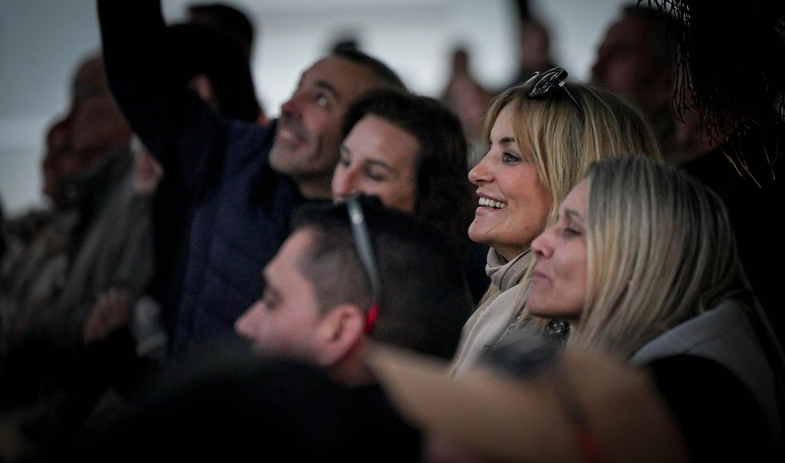 Imágenes del gran ambiente el primer día de zambombas en Jerez