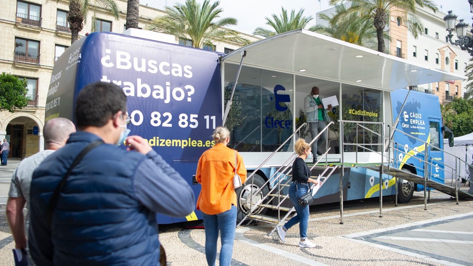 El autobús ha realizado 8 paradas en total por la provincia