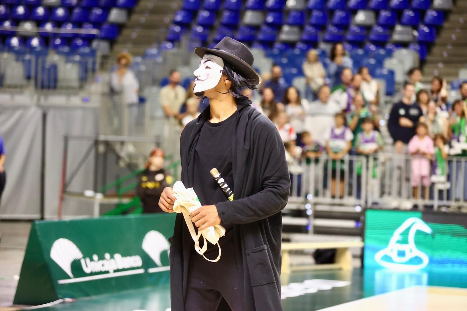 El Halloween del Unicaja, en fotos