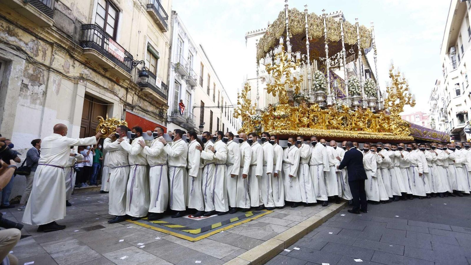 Imagen del trono de María Santísima de Consolación y Lágrimas.