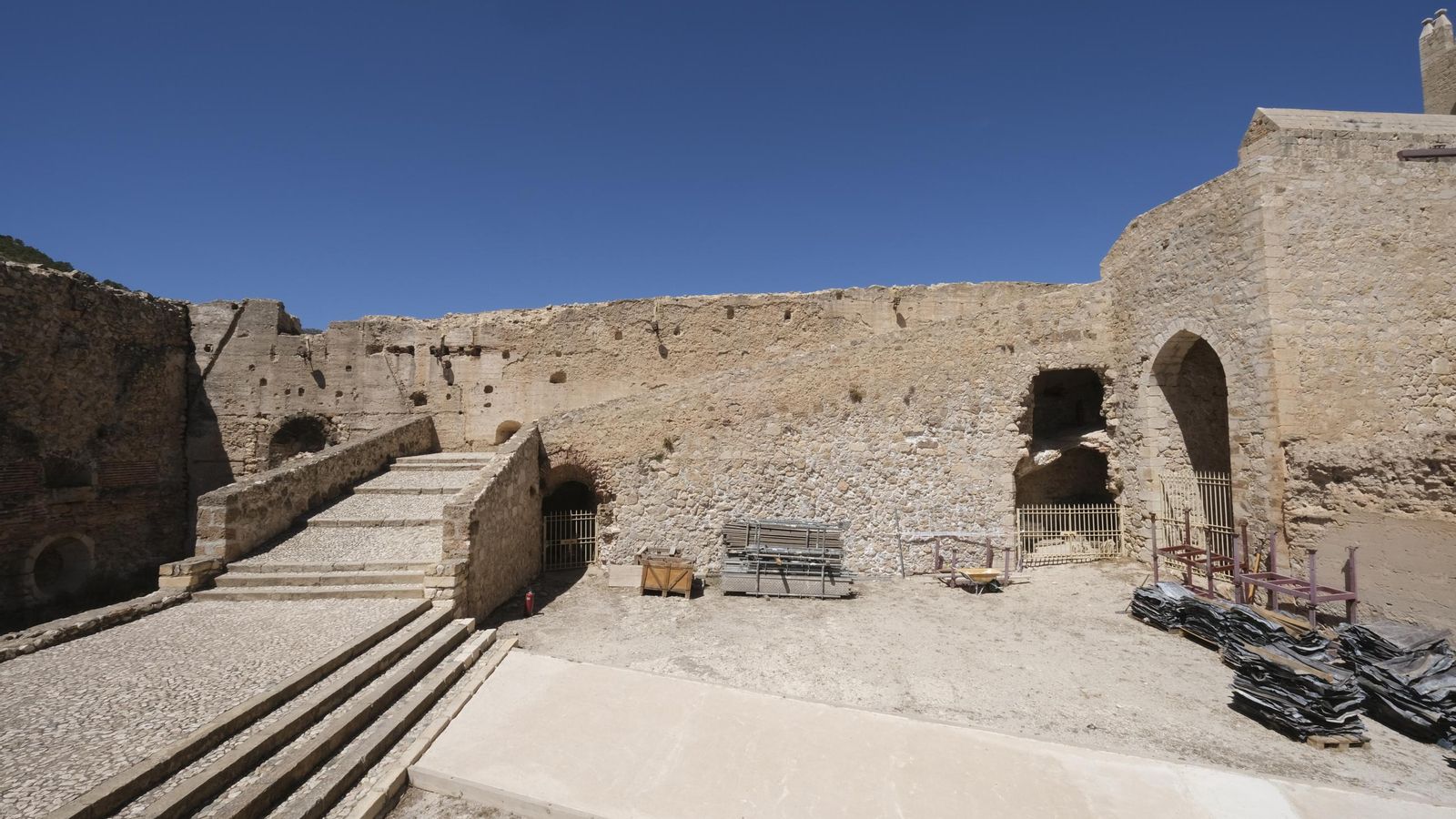 Las imágenes del Castillo de Vélez Blanco como nunca lo has visto