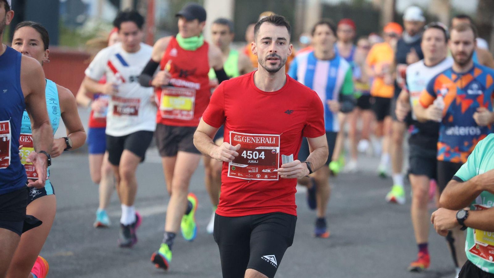 Las mejores fotos de la Maratón de Málaga 2024