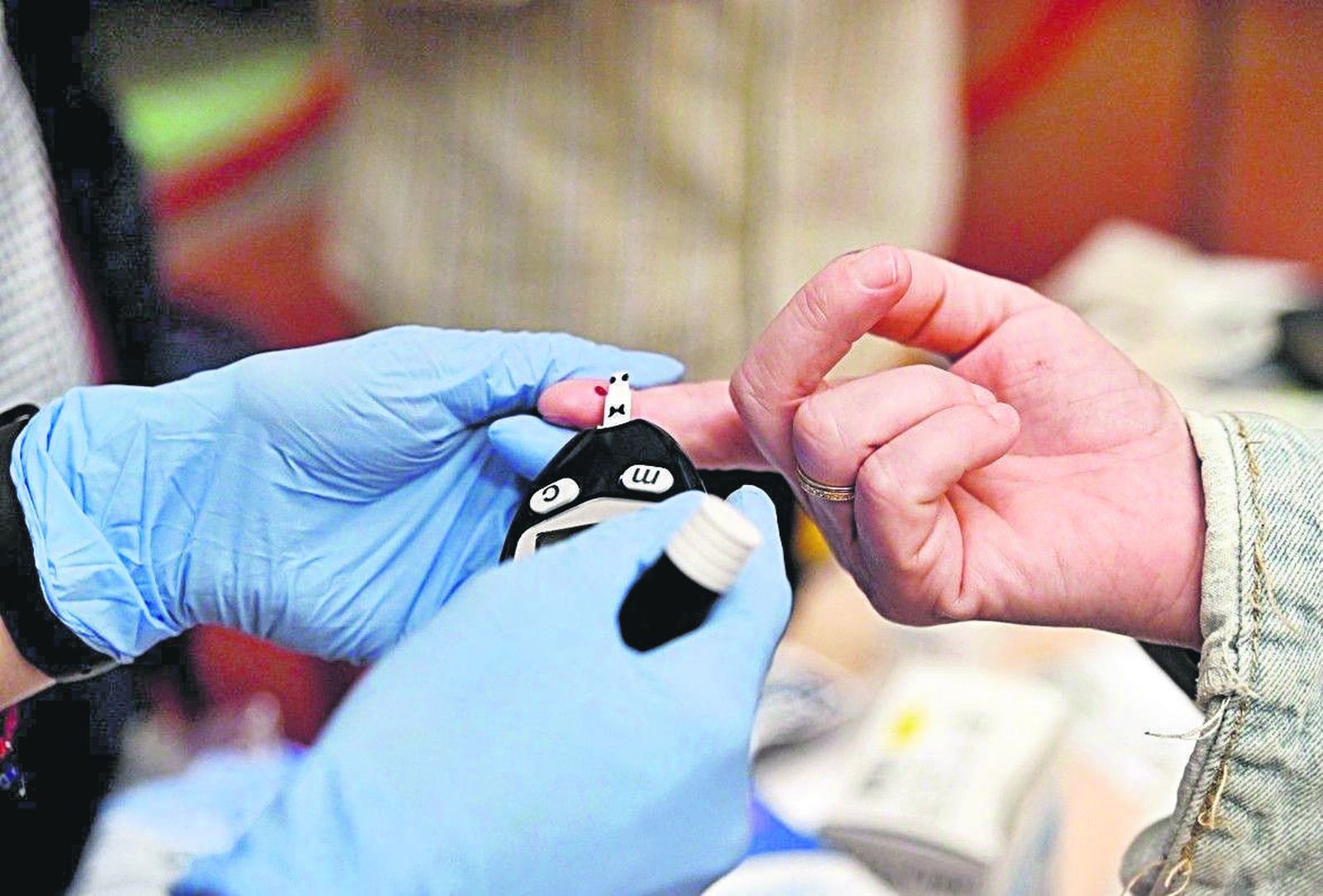 Muchas personas descubren la enfermedad cuando ya han desarrollado complicaciones cardiovasculares, renales o neurológicas.