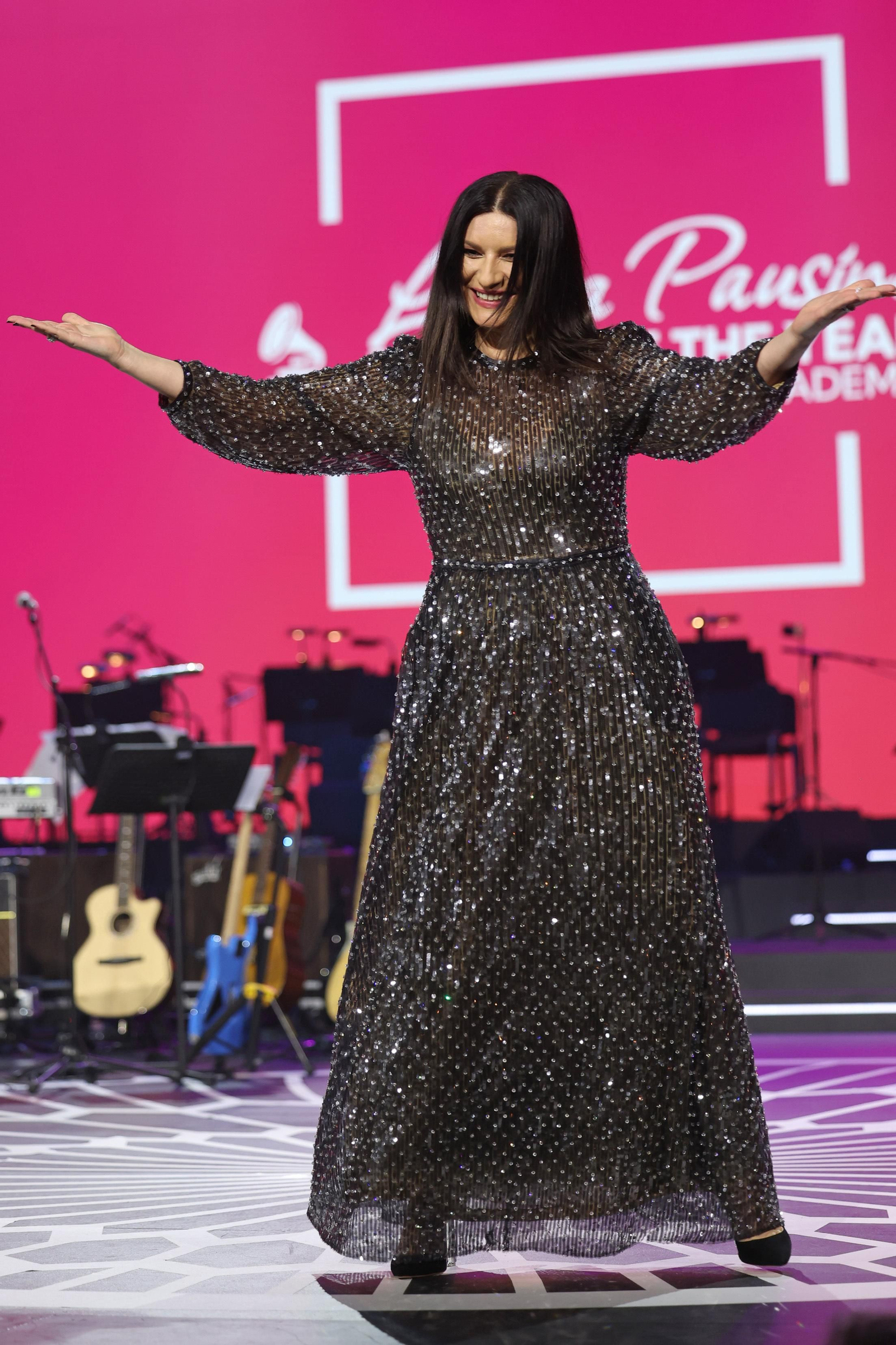 Gala de entrega del premio Persona del Año de los Grammy Latinos de Sevilla a Laura Pausini
