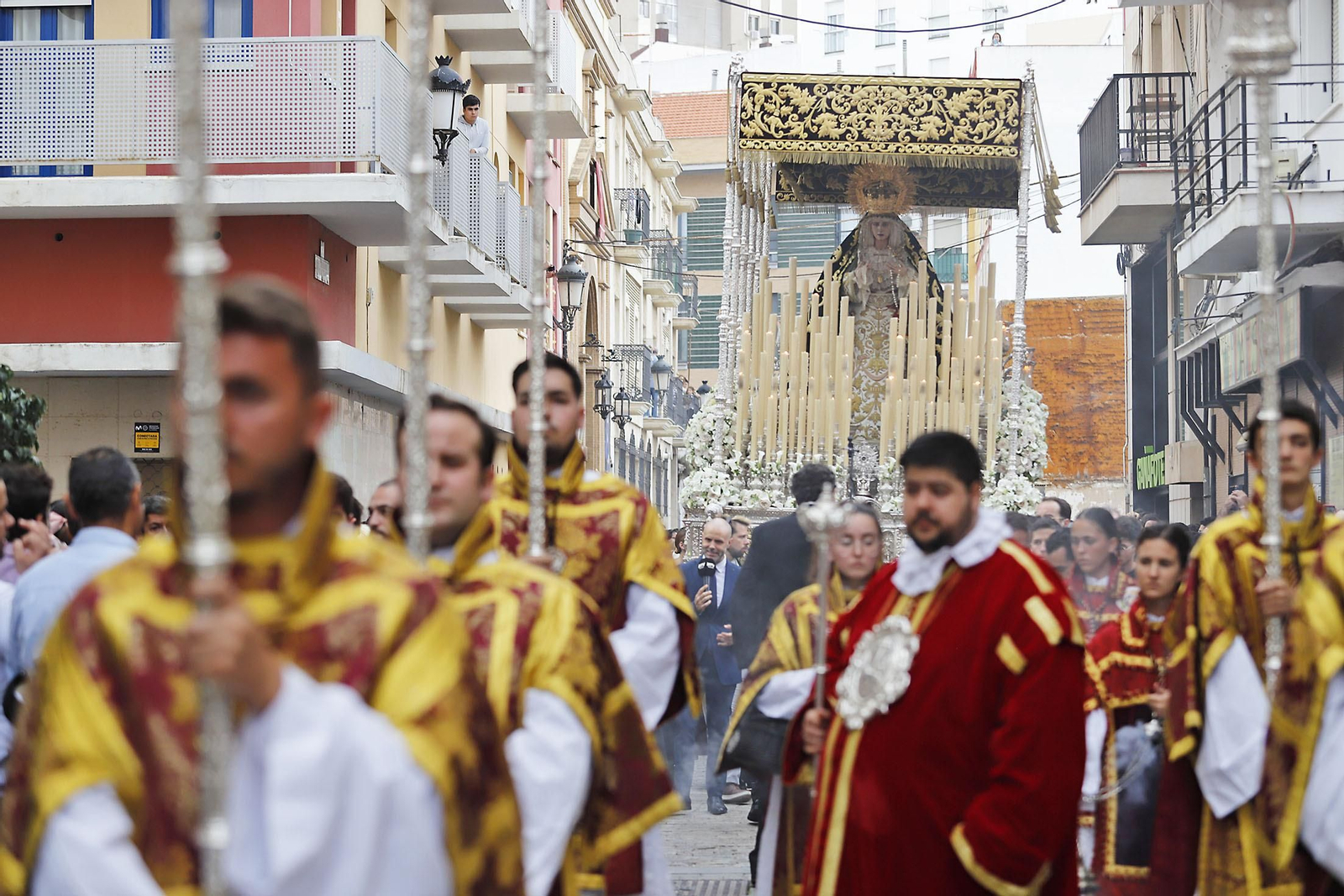 Imágenes de la salida extraordinaria de la Virgen del Rocío y Esperanza