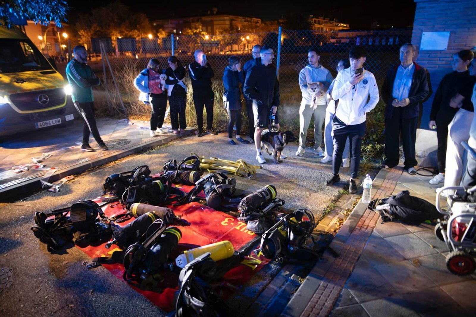 Susto en Atarfe: las imágenes del operativo tras la explosión de gas en una vivienda