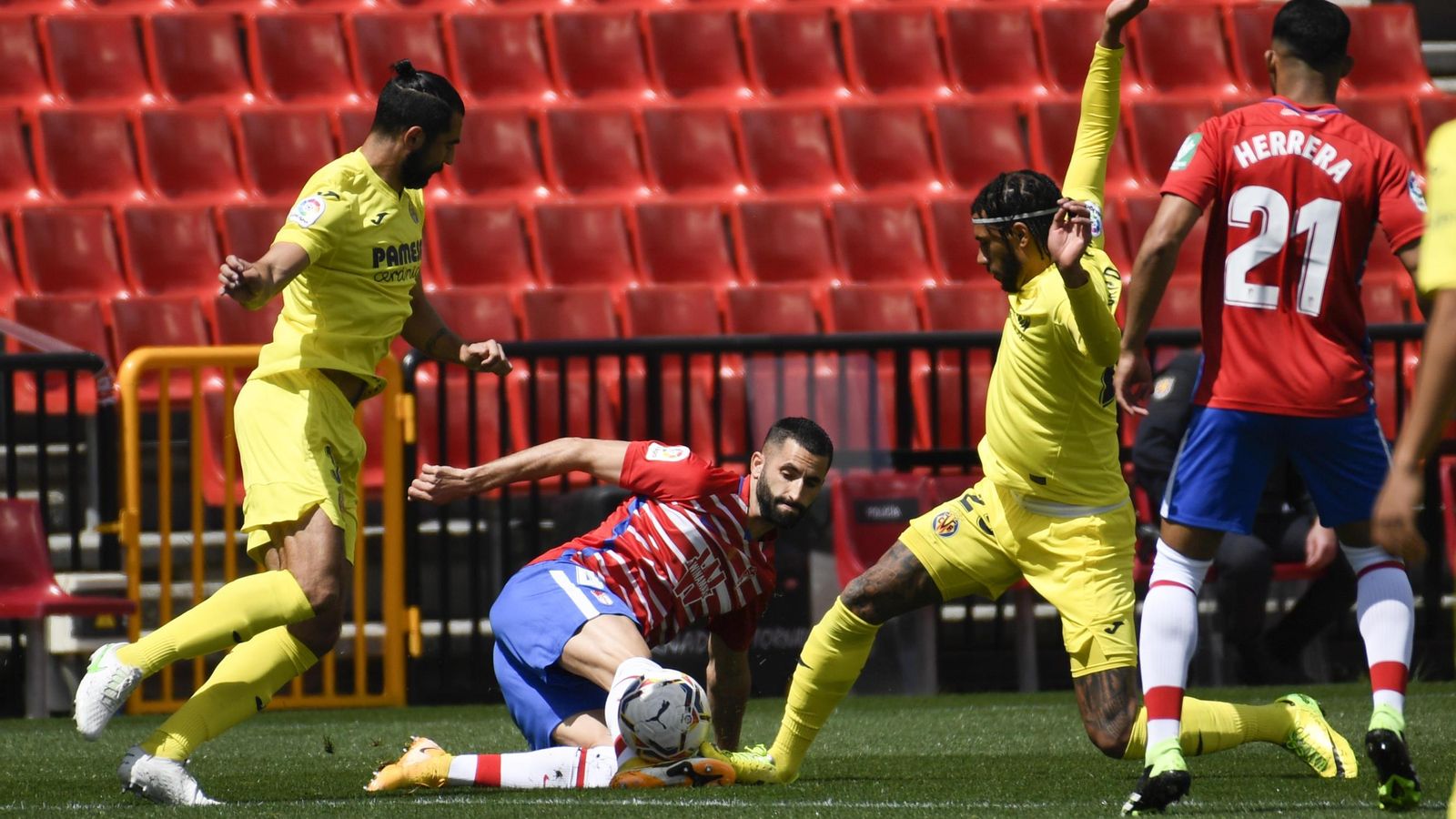 Maxime Gonalons no realizó su mejor partido de la temporada.