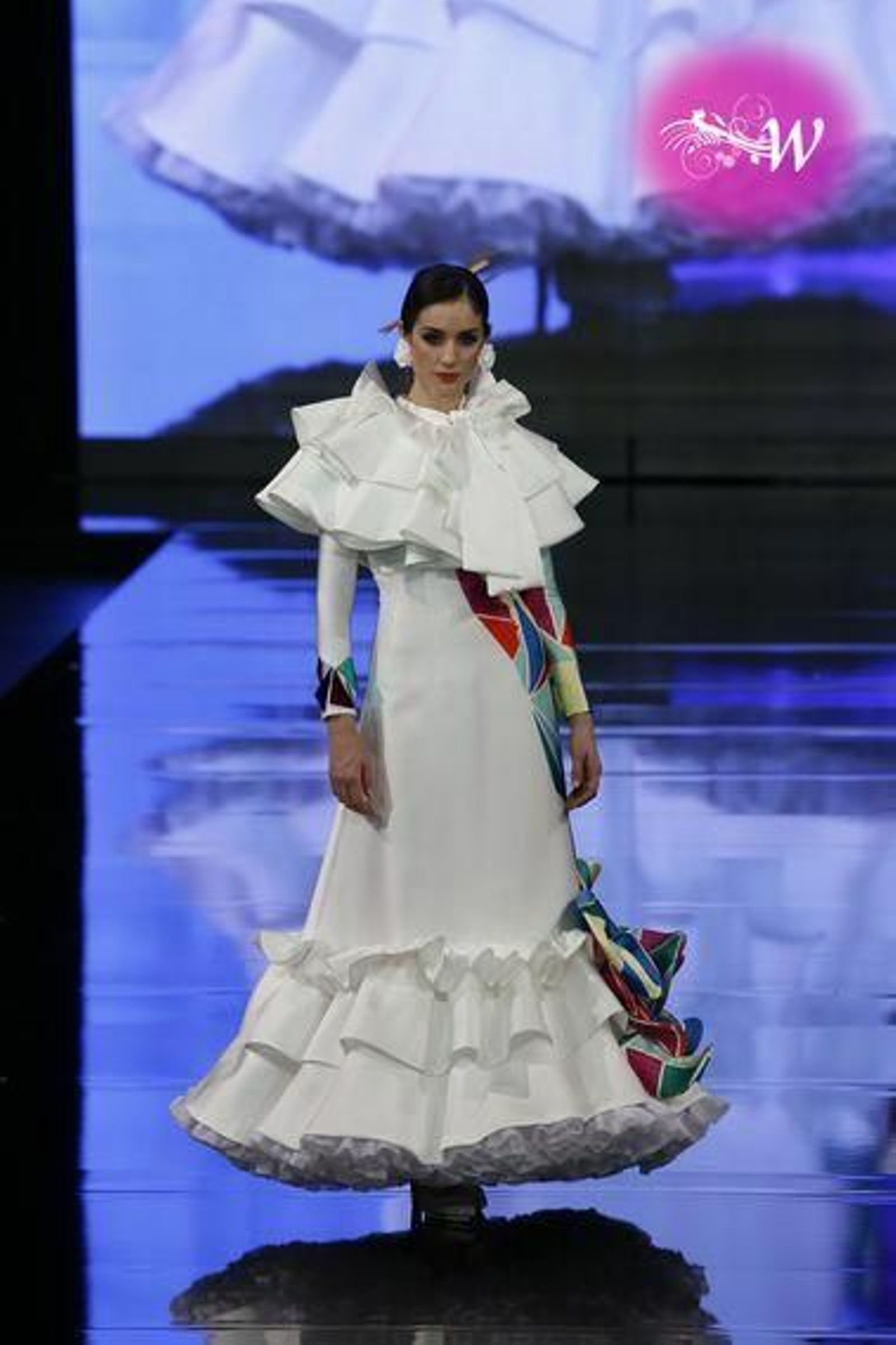 Así es la colección 2020 de flamenca de Ana Morón, todas las fotos del desfile en SIMOF