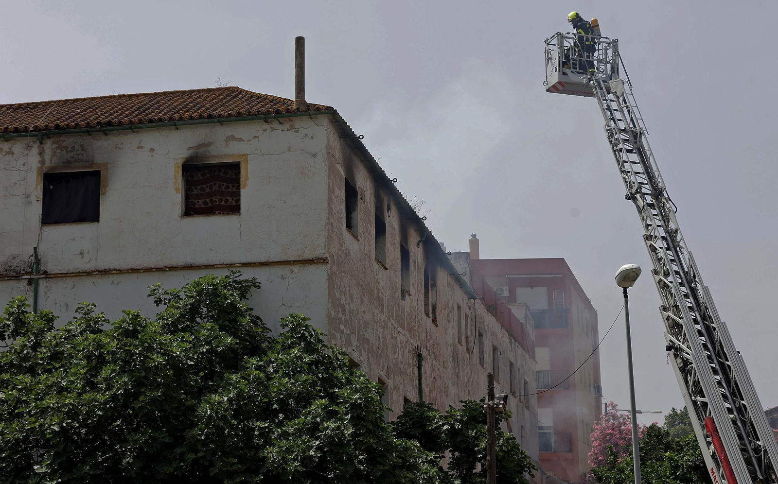 Fotos del incendio en el Patio de Soto en Algeciras Fotos del incendio del Patio de Soto en Algeciras