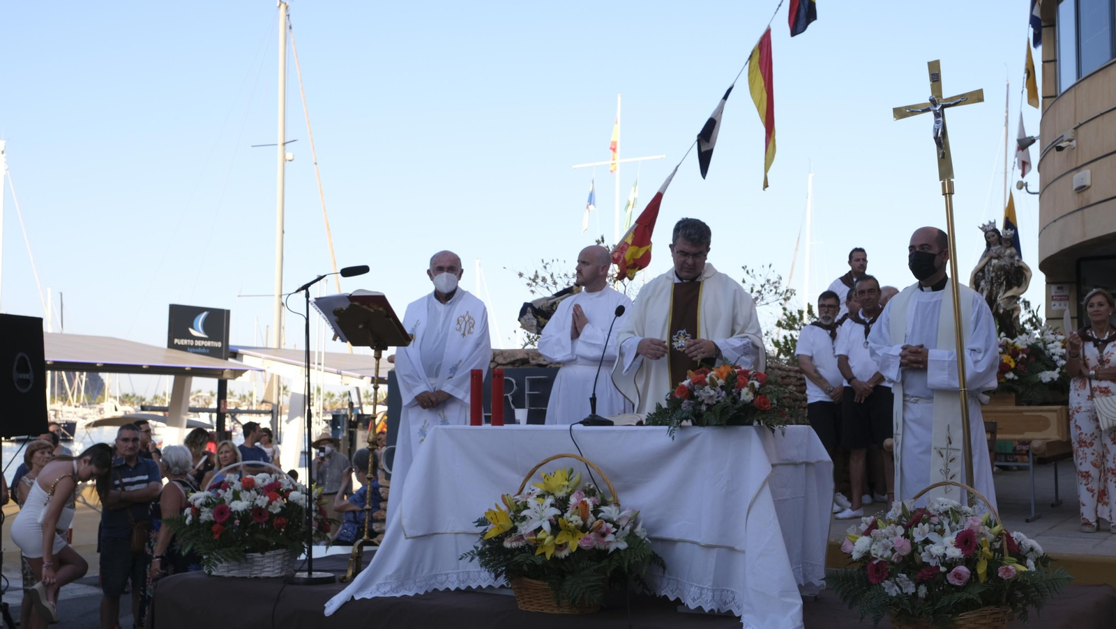 Procesión marinera de la Virgen del Carmen en Aguadulce