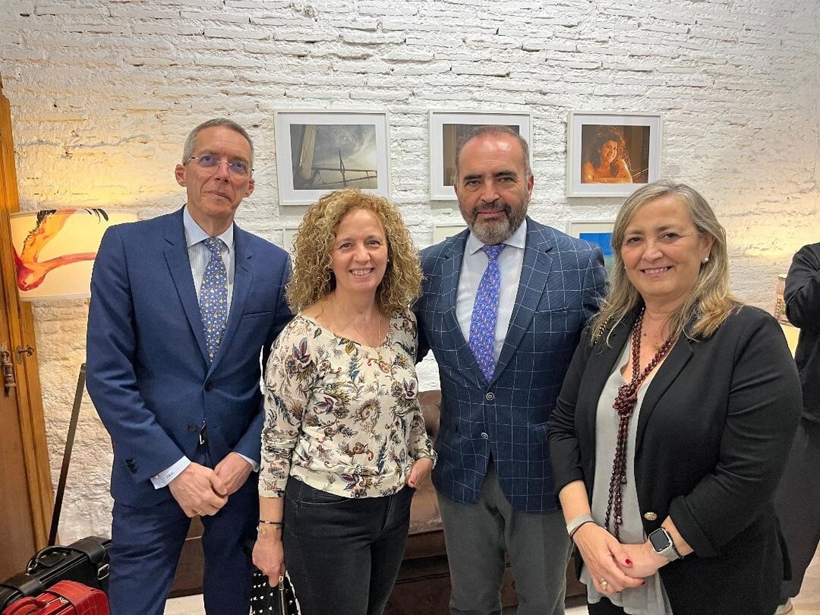 Jose Ramón Castro, Teresa Domínguez, Manuel Cotorruelo y Carmen de Lara.