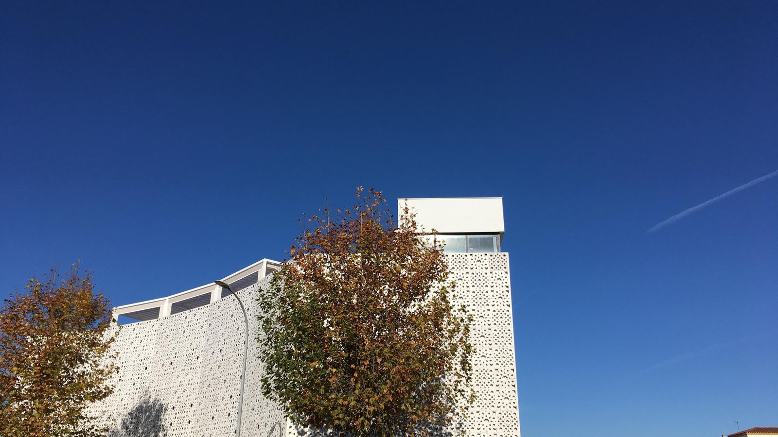 Edificio del Mercado de la Alquería, ubicado en la Avenida de España.